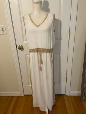 Chico's 2 White Maxi Dress with Tan Lace Trim